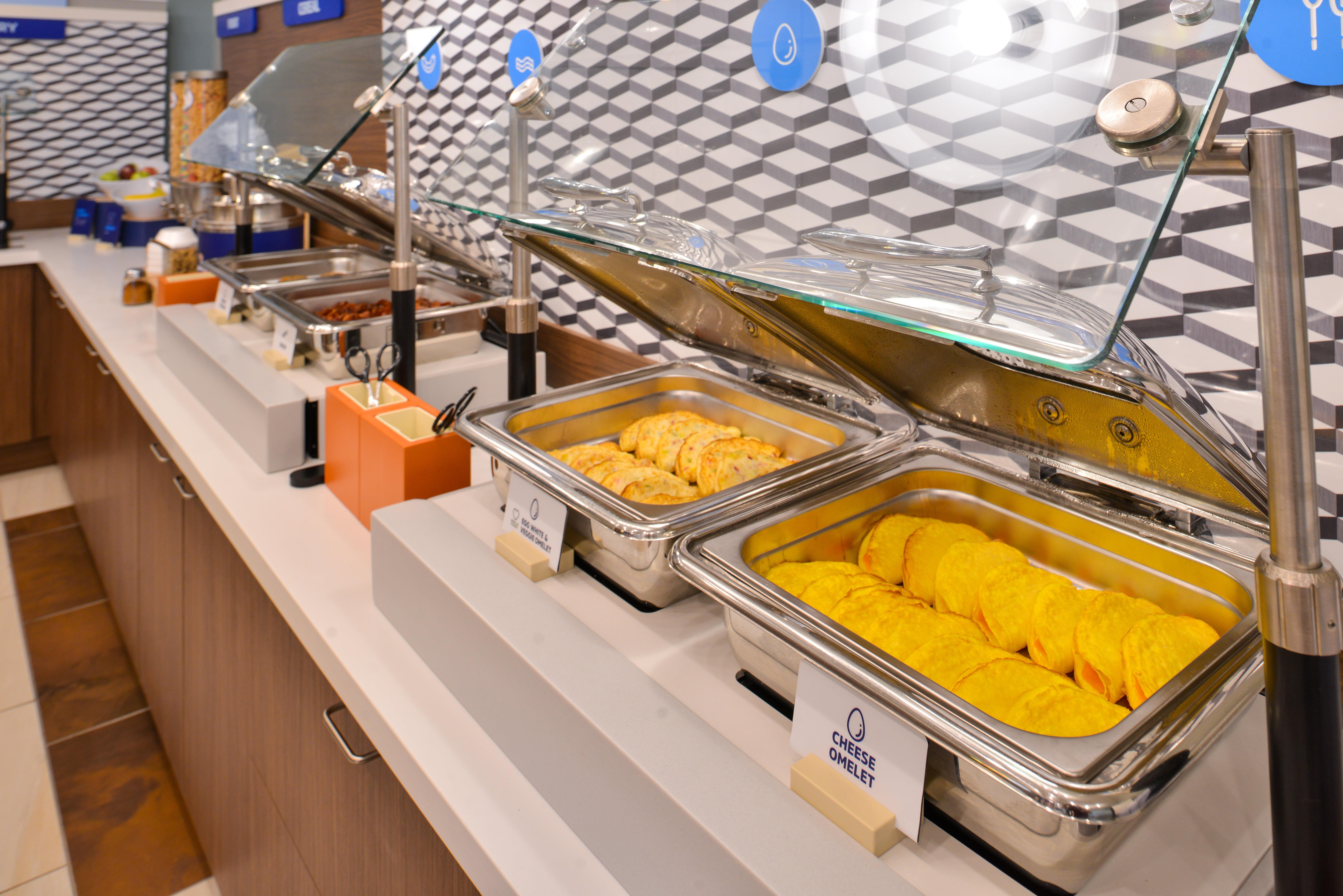 Holiday Inn Express - Delafield By Ihg Bagian luar foto