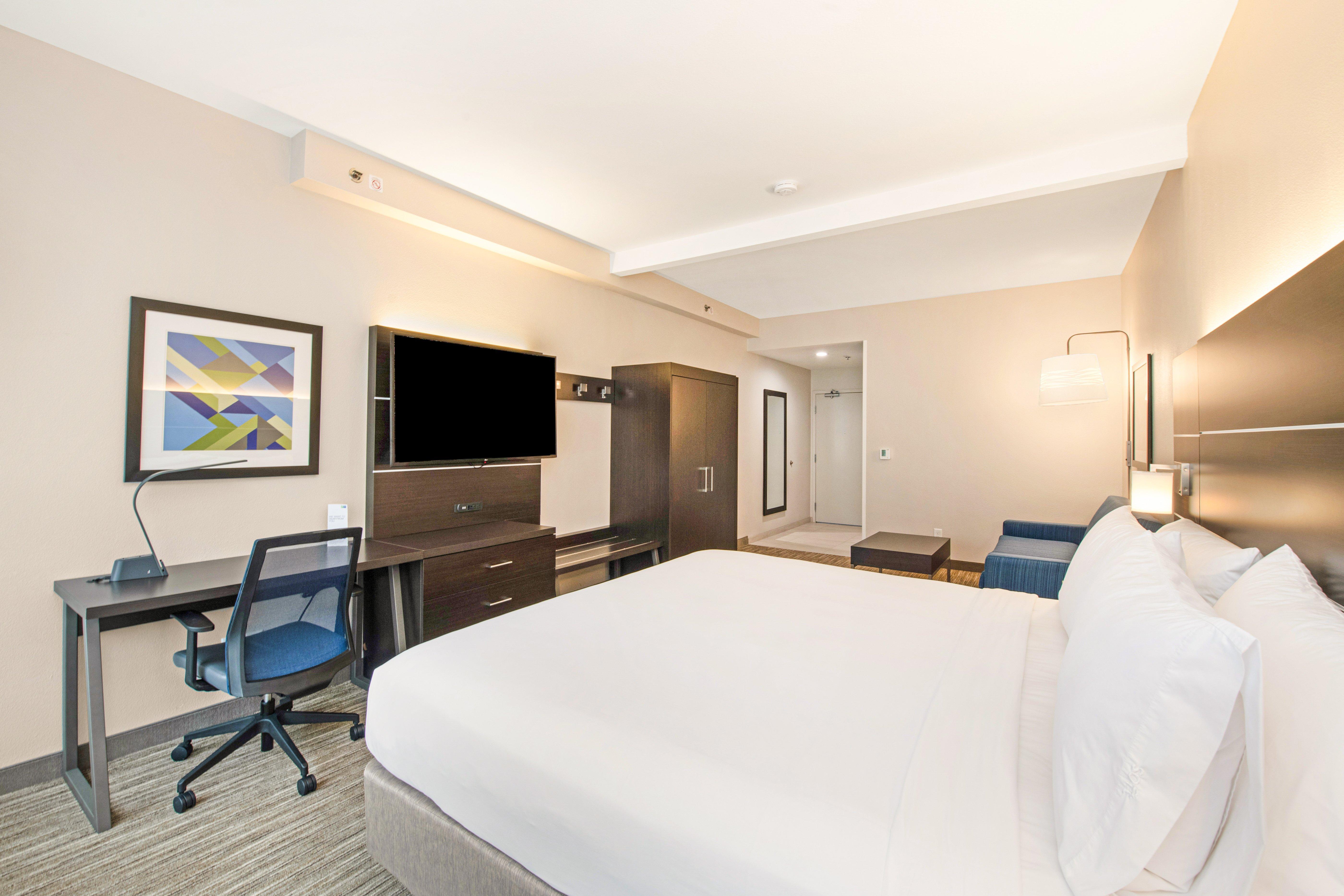 Holiday Inn Express - Delafield By Ihg Bagian luar foto