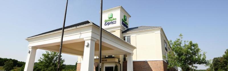 Holiday Inn Express - Delafield By Ihg Bagian luar foto