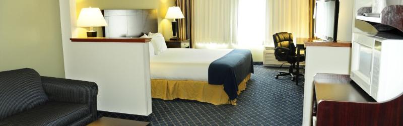 Holiday Inn Express - Delafield By Ihg Bagian luar foto